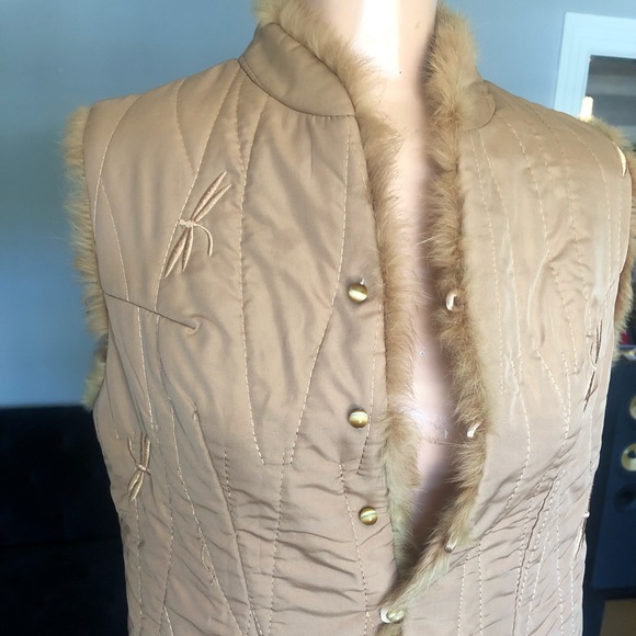 Diyuange Vest - Picture 2 of 4